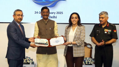 Photo of महिला शांति सैनिकों की उपस्थिति और कार्य स्थायी शांति और सुरक्षा का निर्माण करने में लैंगिक विविधता के महत्व को प्रदर्शित करते हैं: रक्षा राज्य मंत्री संजय सेठ