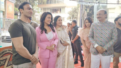 Photo of अमृता फडणवीस ने नवीन चंद्र कुलकर्णी के मसलहेडॉन हेल्थ एंड वेलनेस स्टूडियो का उद्घाटन किया