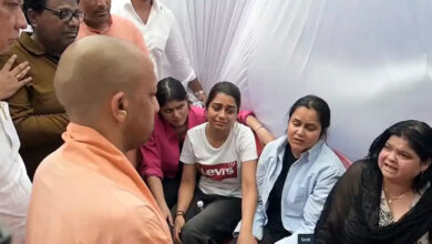 Photo of पूरी शक्ति से आतंक के विषैले फनों को कुचला जाएगाः सीएम योगी