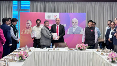 Photo of मुंबई राउंडटेबल मीटिंग में हज़ारों करोड़ के निवेश की घोषणाएं