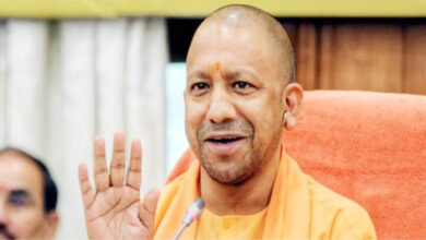 Photo of लैब से लैंड पर जाकर किसानों से संवाद नई क्रांति की शुरुआत करेगाः योगी