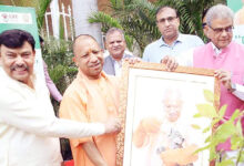 Photo of विश्व पर्यावरण दिवस पर सीएम योगी ने किया पौधरोपण