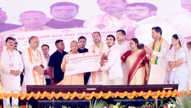 Photo of योगी सरकार में समस्याओं का त्वरित समाधान, 89.41 लाख रुपये के जीपीएफ का कराया भुगतान