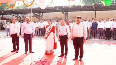 Photo of 1.32 लाख से अधिक परिषदीय विद्यालयों और केजीबीवी में गूंजा- ‘भारत माता की जय’