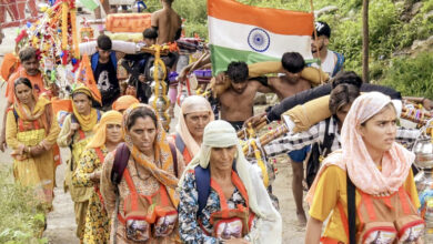 Photo of योगी सरकार ने महिला कावड़ियों के लिए किए विशेष प्रबंध, जलाभिषेक करने उमड़ पड़ी नारीशक्ति