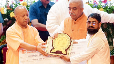 Photo of हथकरघा को नई पहचान दिला रही योगी सरकार, बुनकरों का बढ़ा उत्साह
